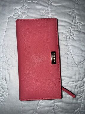 Kate Spade Small Slim Bifold Wallet (Elegant Pink Women's Wallet)